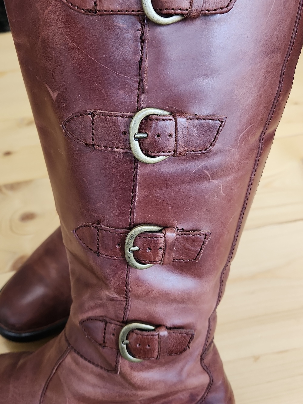 Born Cuatros Buckle Distressed Leather Womens Riding Knee High Boots Size 7.5 - Picture 12 of 17
